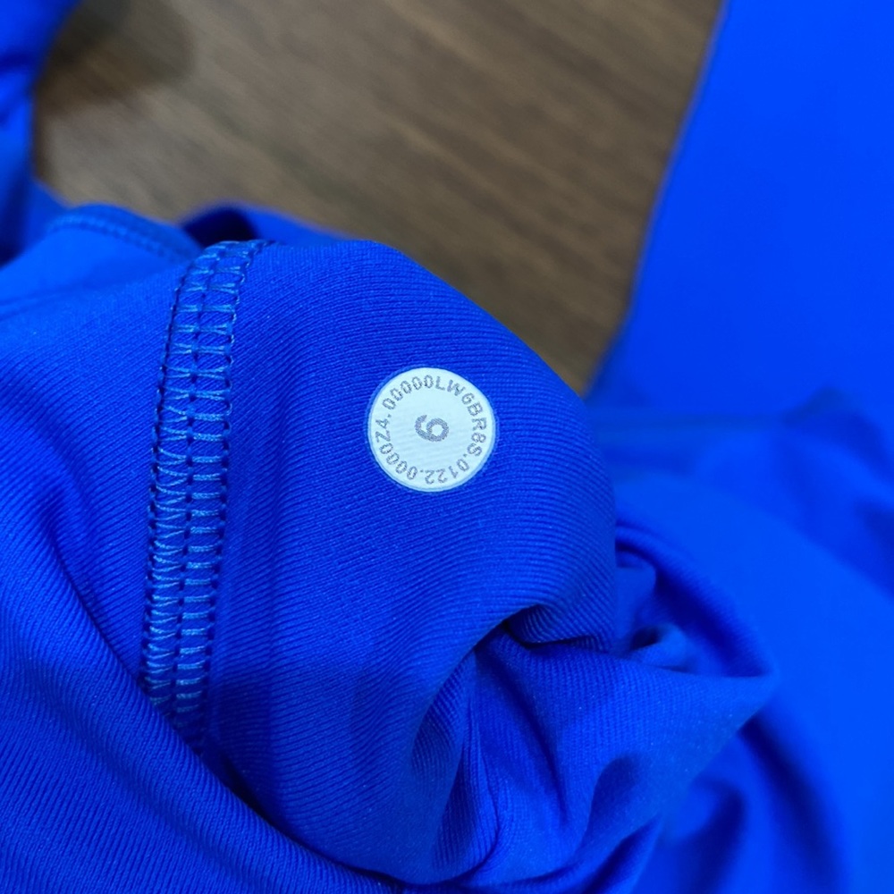 Lululemon - Picture 5 of 5